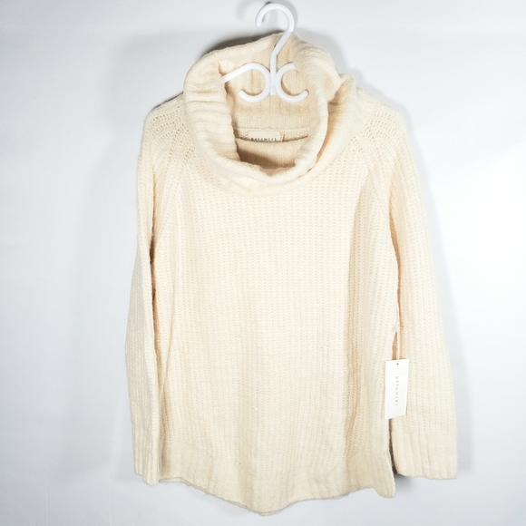 Cozy Over Sized Cream Knit Sweater Size M/L Nwt - Picture 2 of 5